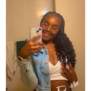 Fashion Finds: Gently Loved Treasures
By Fy’Nalte